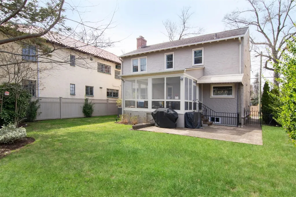 15 Central Parkway Mount Vernon NY 10552