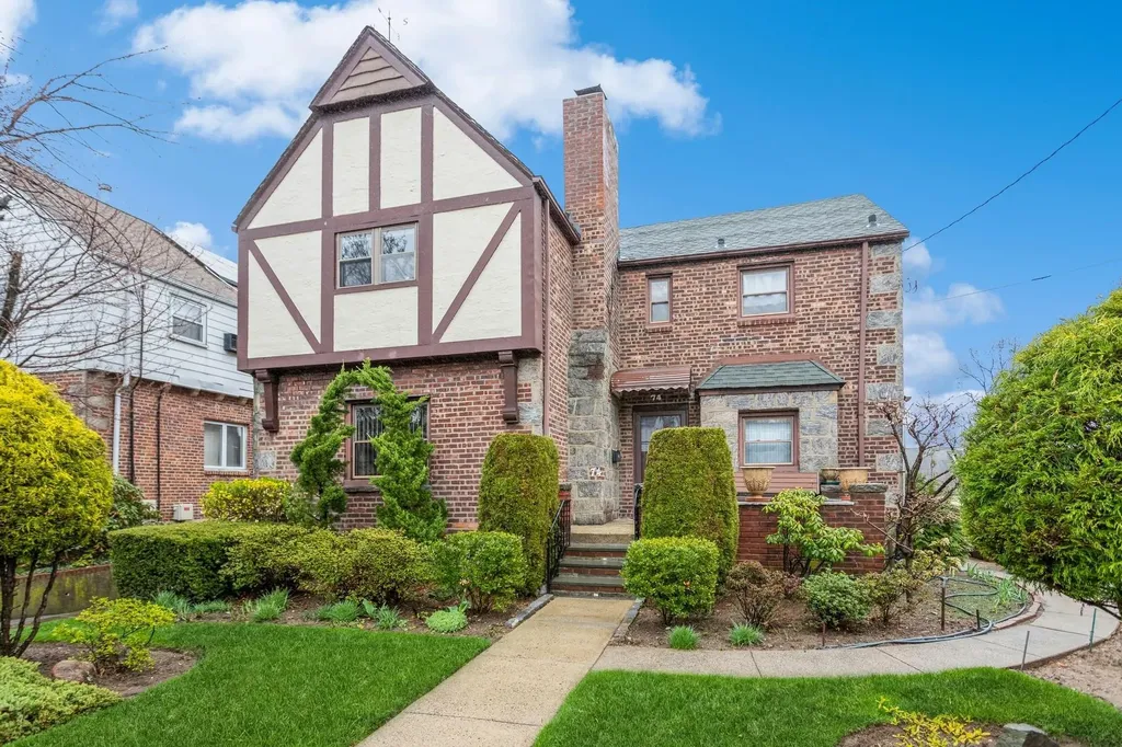 74 Bajart Place Yonkers NY 10705