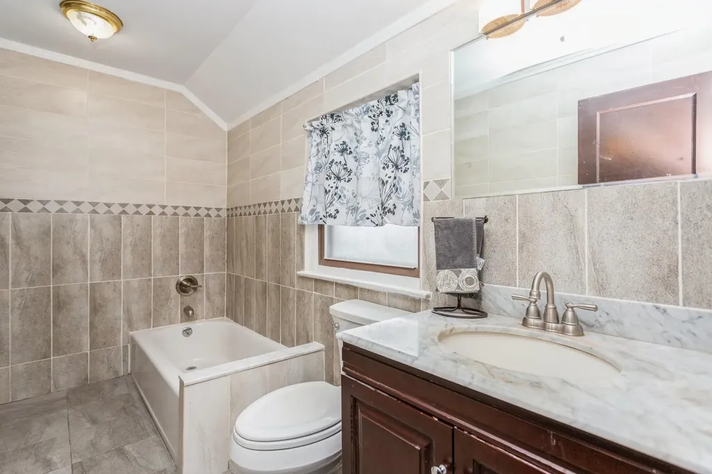 74 Bajart Place Yonkers NY 10705