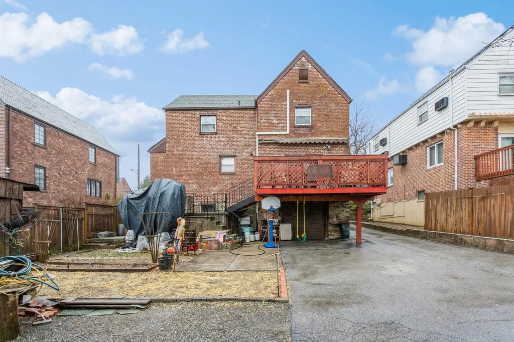 74 Bajart Place Yonkers NY 10705