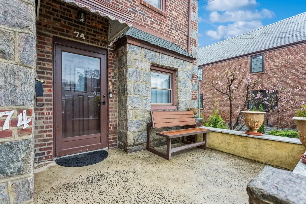 74 Bajart Place Yonkers NY 10705