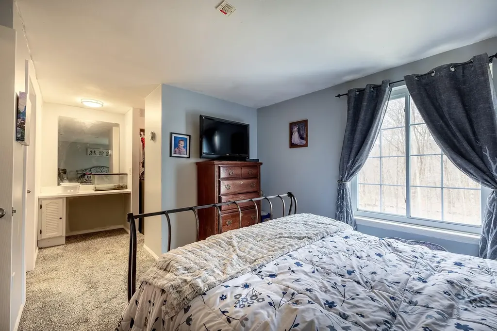 1406 Kings Way Carmel NY 10512
