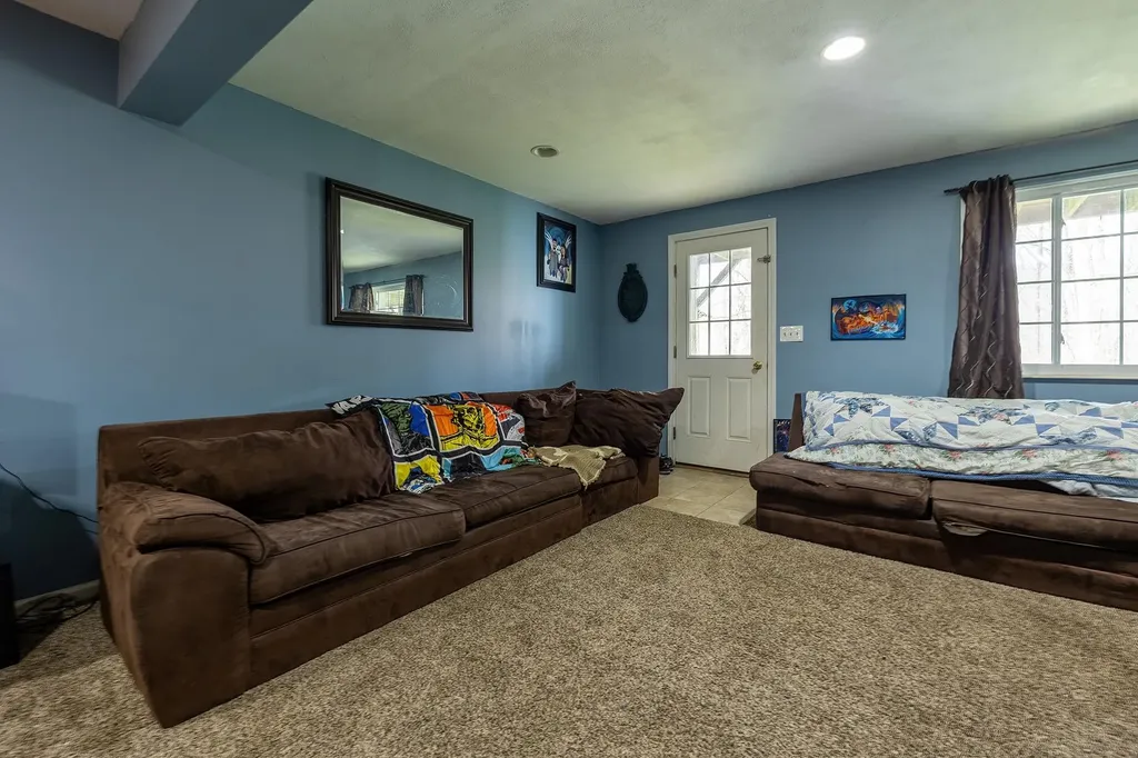 1406 Kings Way Carmel NY 10512
