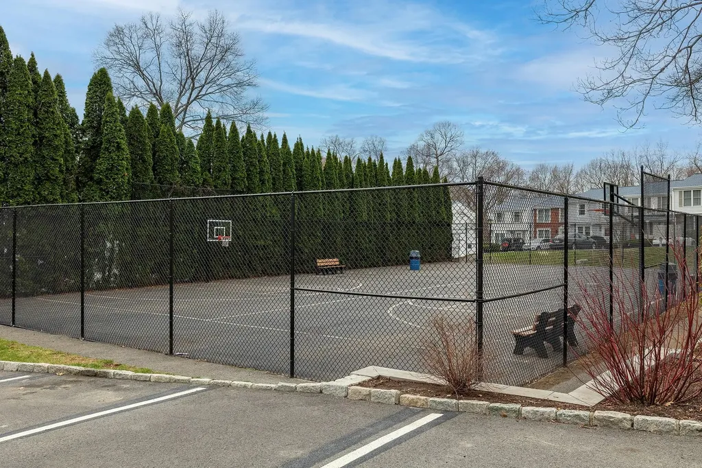 1406 Kings Way Carmel NY 10512