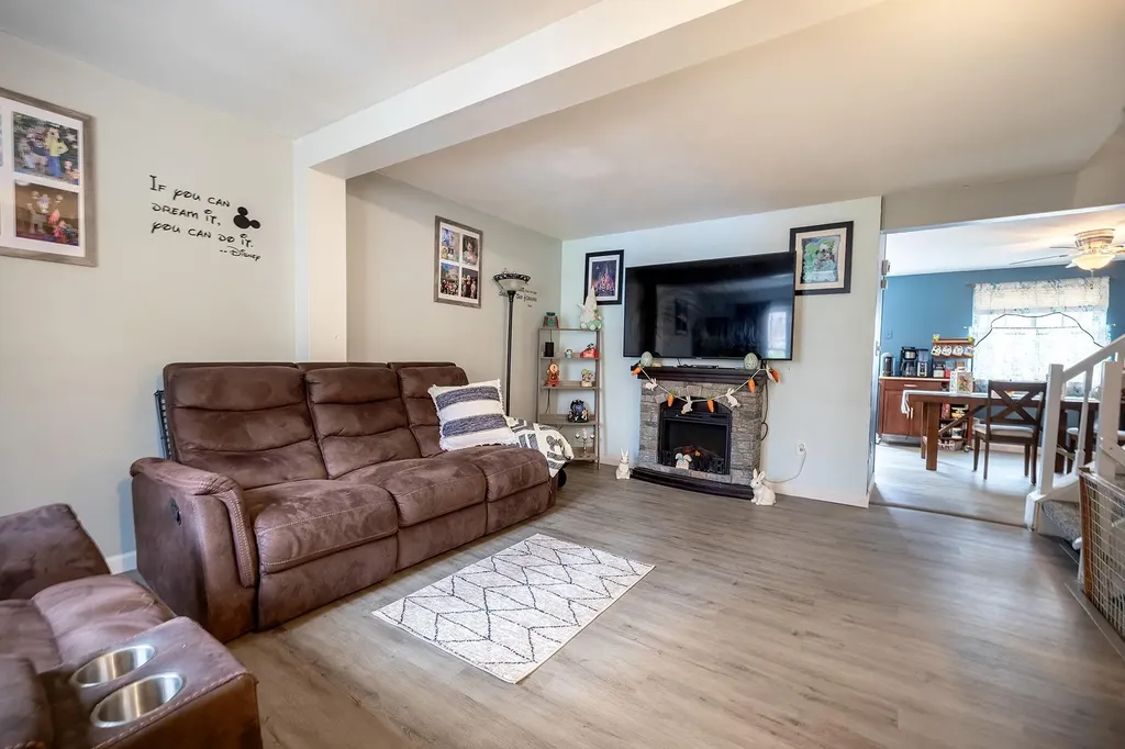 1406 Kings Way Carmel NY 10512
