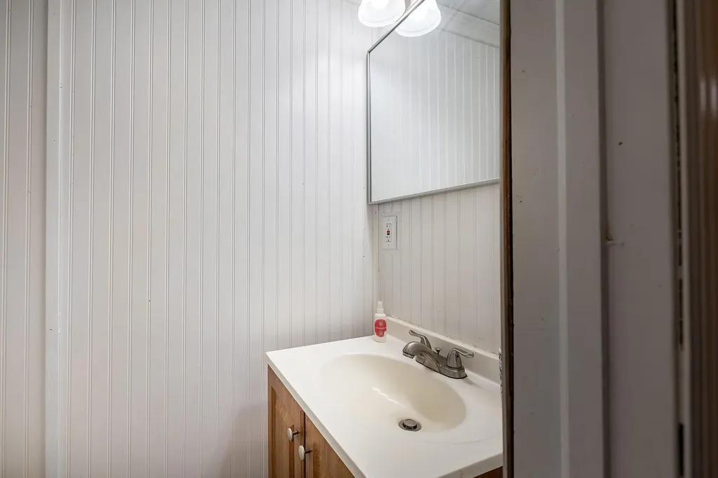 1406 Kings Way Carmel NY 10512