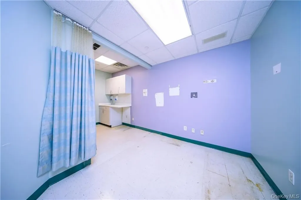 8710 5th Avenue Brooklyn NY 11209