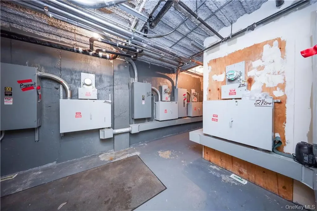 8710 5th Avenue Brooklyn NY 11209