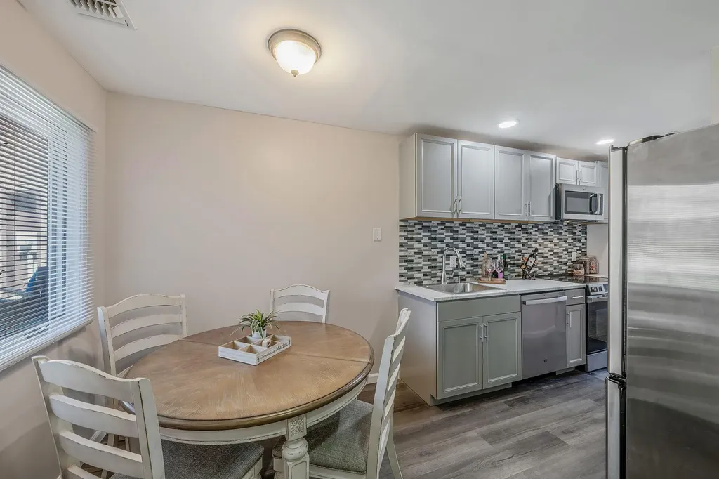 30 Jeremy Circle Nesconset NY 11767