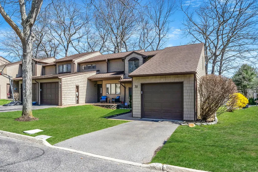30 Jeremy Circle Nesconset NY 11767