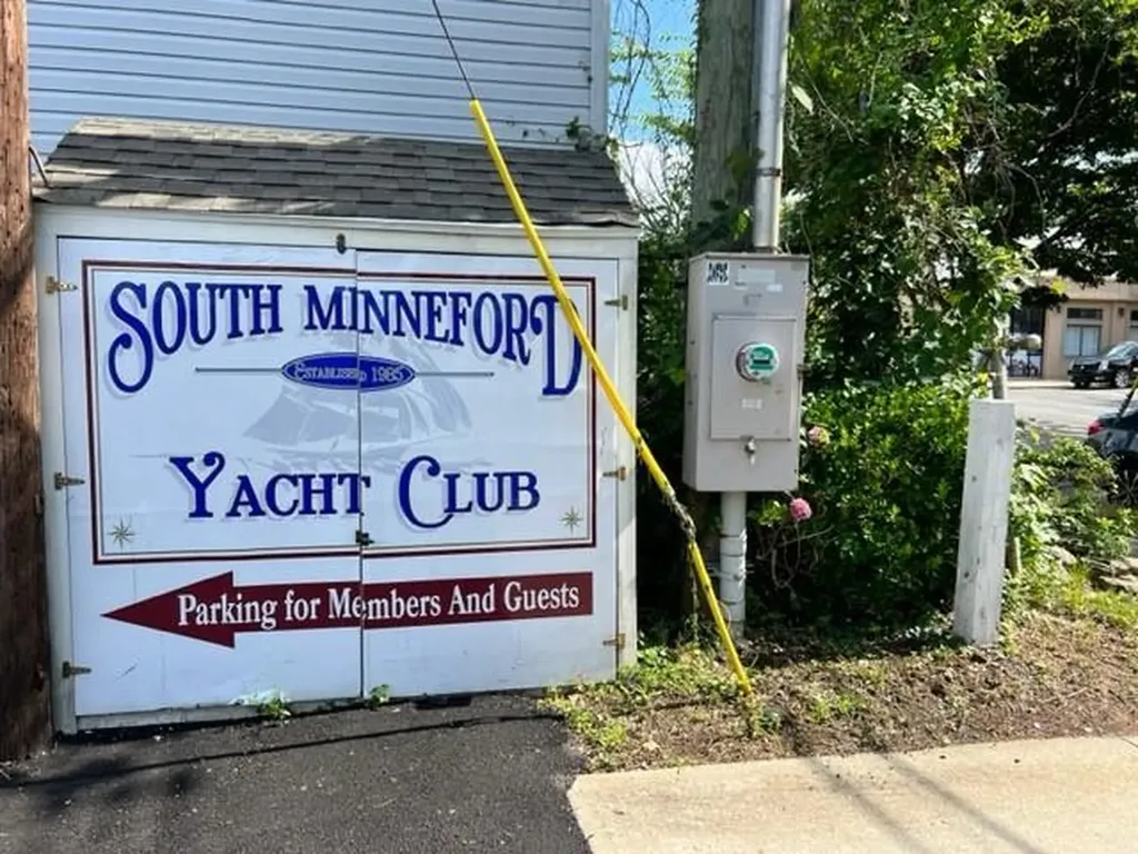 148 City Isalnd Avenue Bronx NY 10464