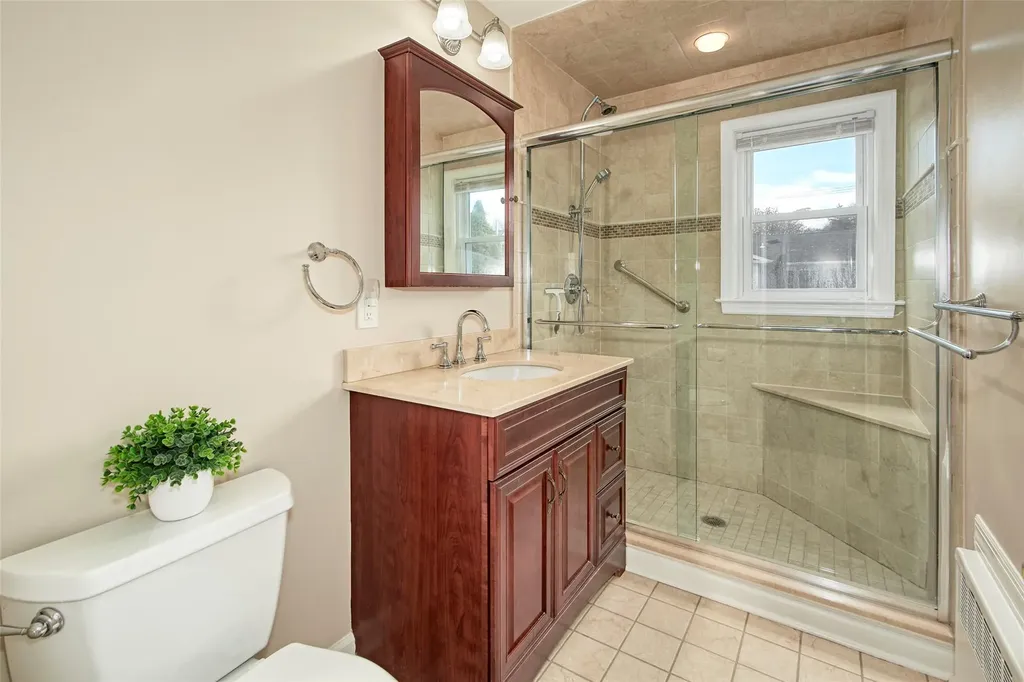 148 Frank Avenue Mamaroneck NY 10543