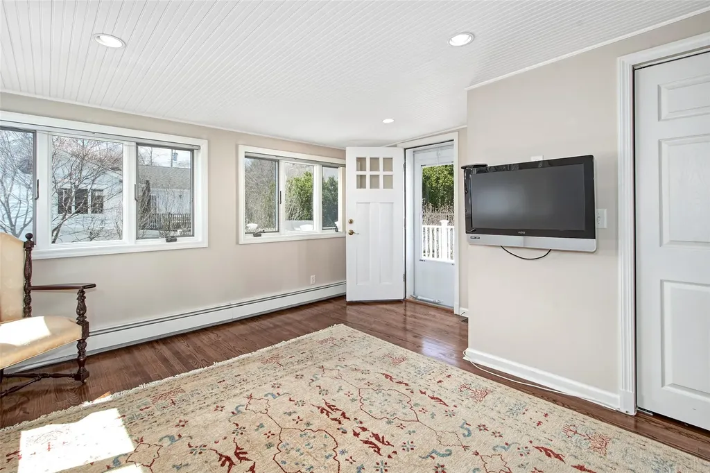 148 Frank Avenue Mamaroneck NY 10543