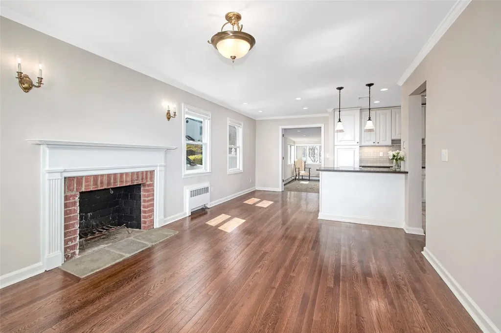 148 Frank Avenue Mamaroneck NY 10543