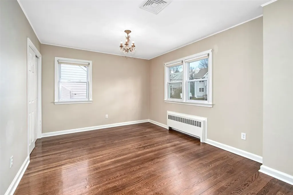 148 Frank Avenue Mamaroneck NY 10543