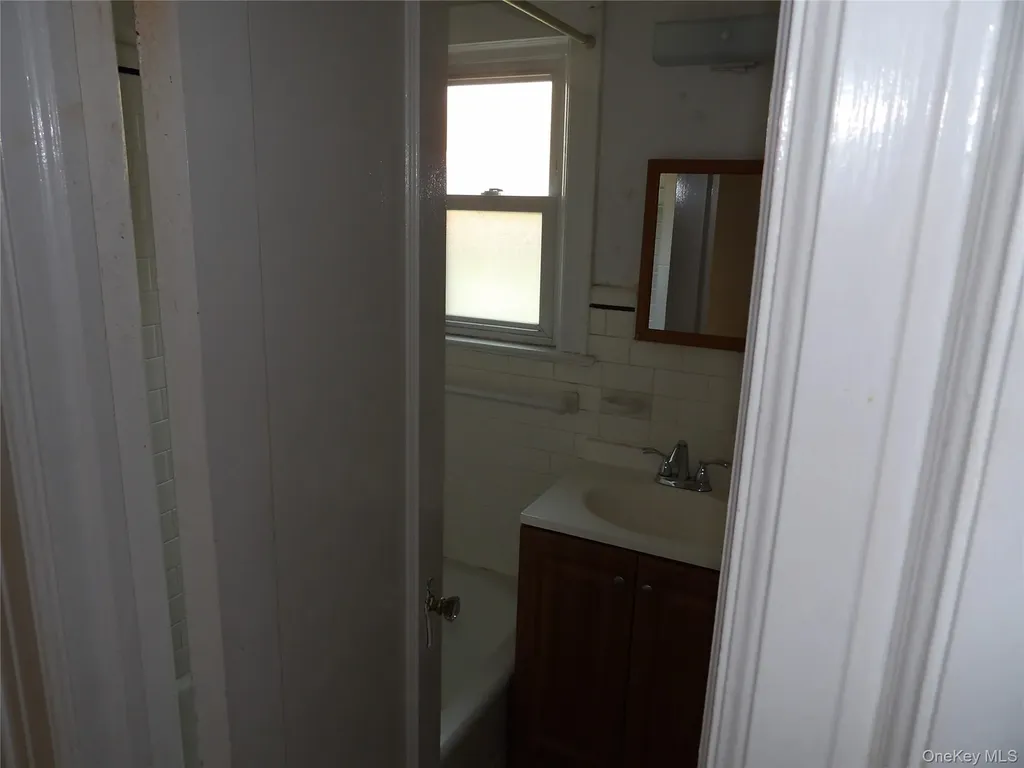 413 Hancock Avenue Mount Vernon NY 10553