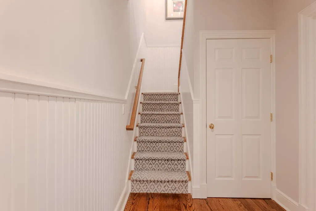 51 Lloyd Lane Lloyd Harbor NY 11743