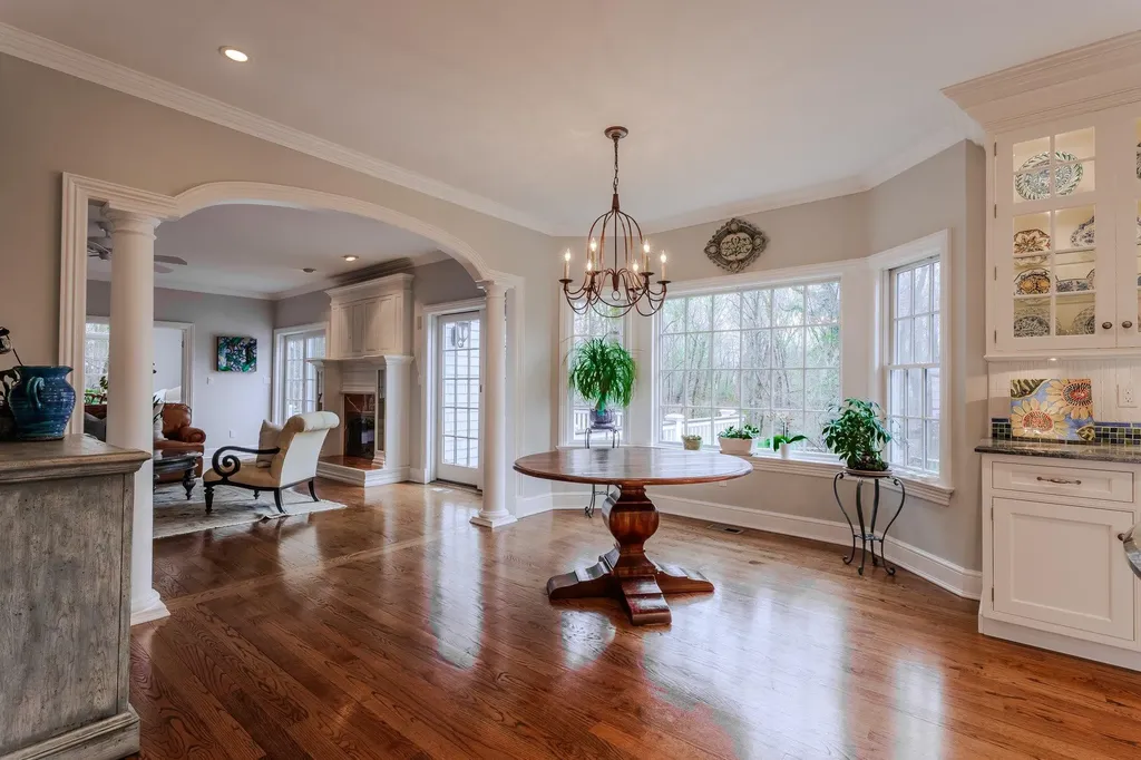51 Lloyd Lane Lloyd Harbor NY 11743