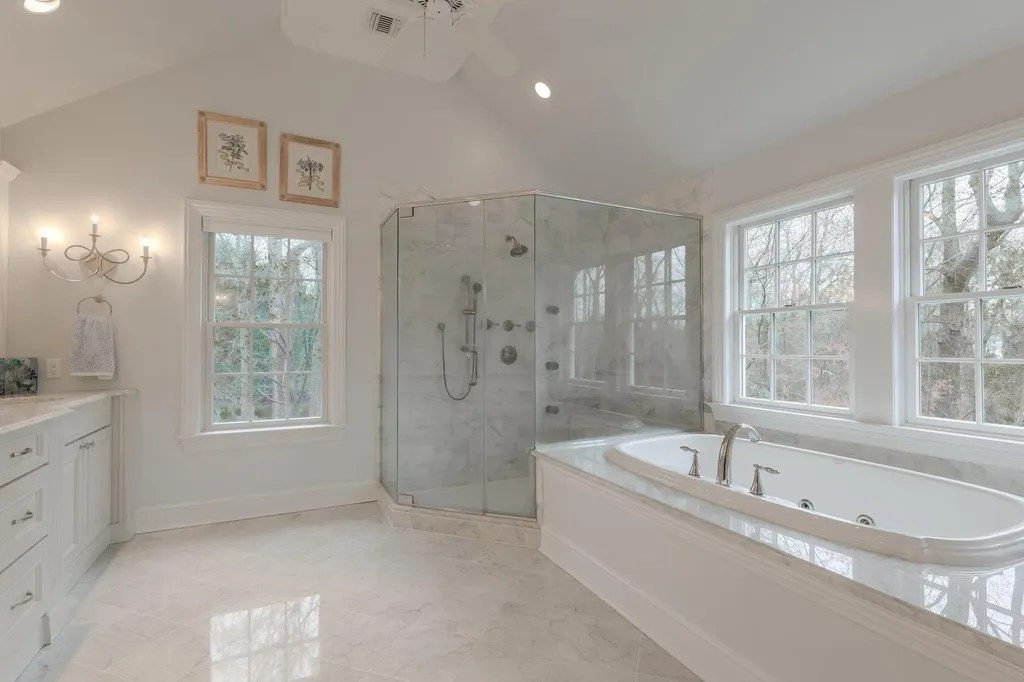 51 Lloyd Lane Lloyd Harbor NY 11743