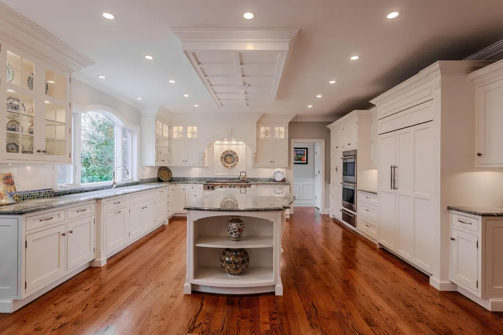 51 Lloyd Lane Lloyd Harbor NY 11743