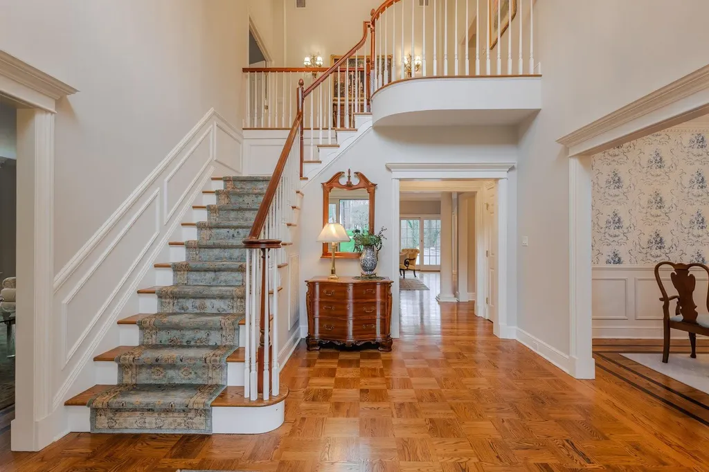 51 Lloyd Lane Lloyd Harbor NY 11743