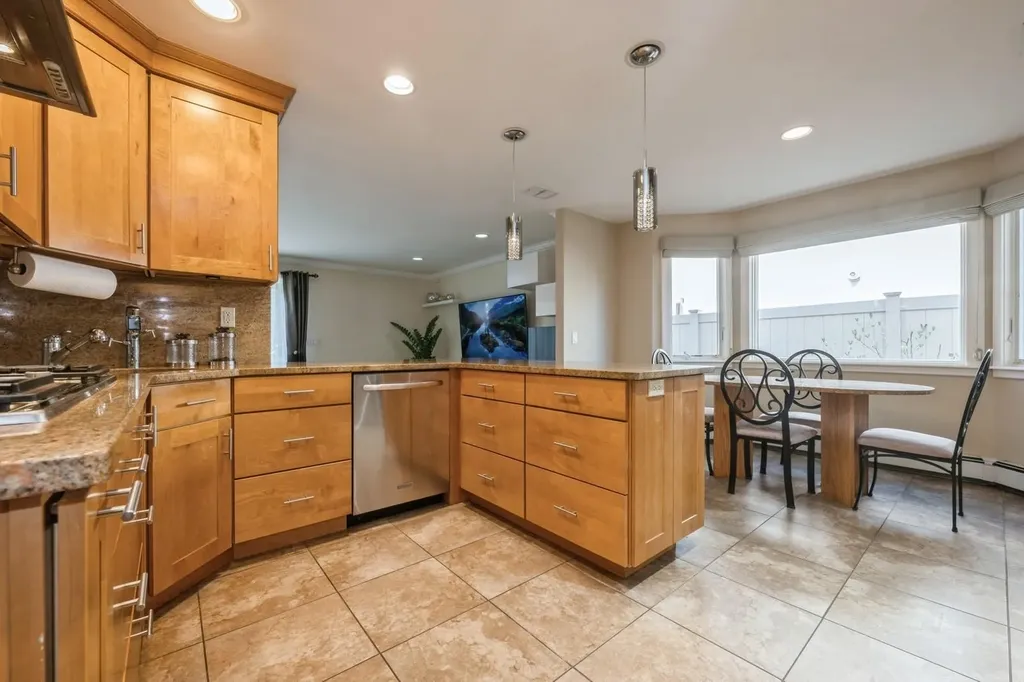 3592 Lorrie Drive Oceanside NY 11572