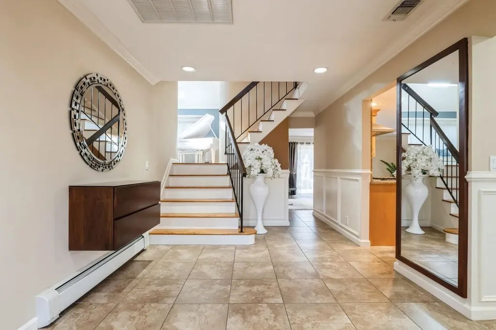 3592 Lorrie Drive Oceanside NY 11572