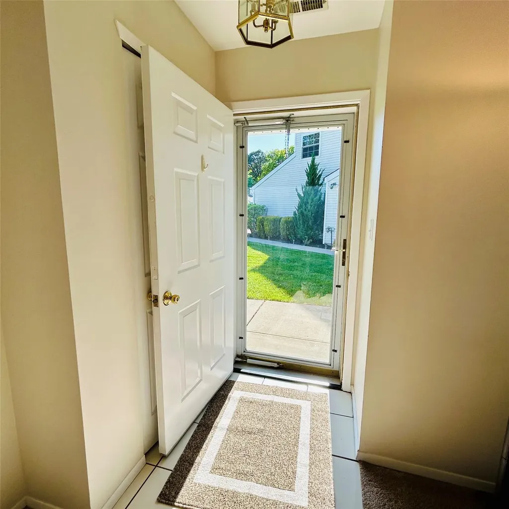 199 Gothic Circle Manorville NY 11949