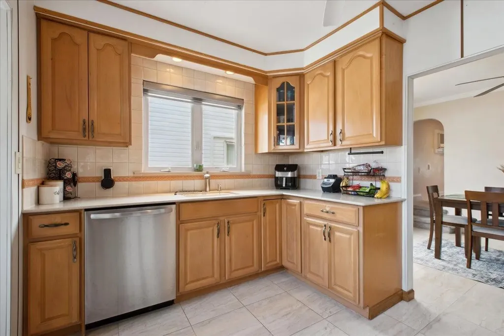 2064 E 73rd Street Brooklyn NY 11234