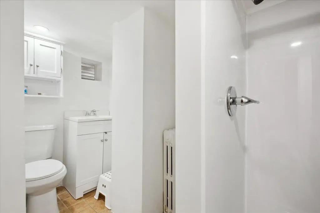 2064 E 73rd Street Brooklyn NY 11234