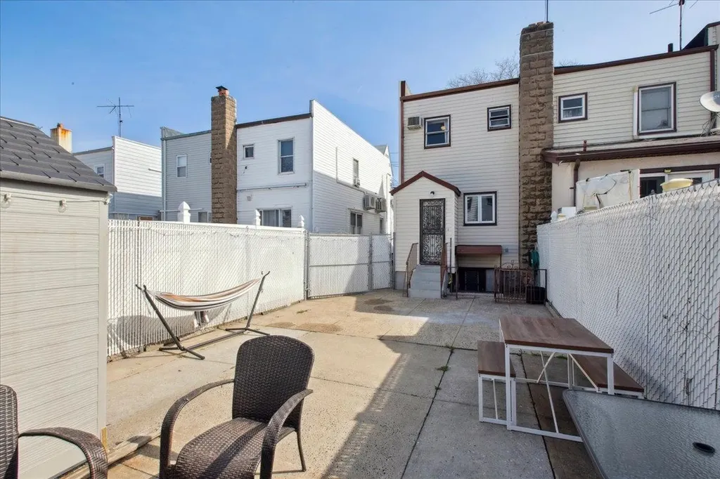 2064 E 73rd Street Brooklyn NY 11234