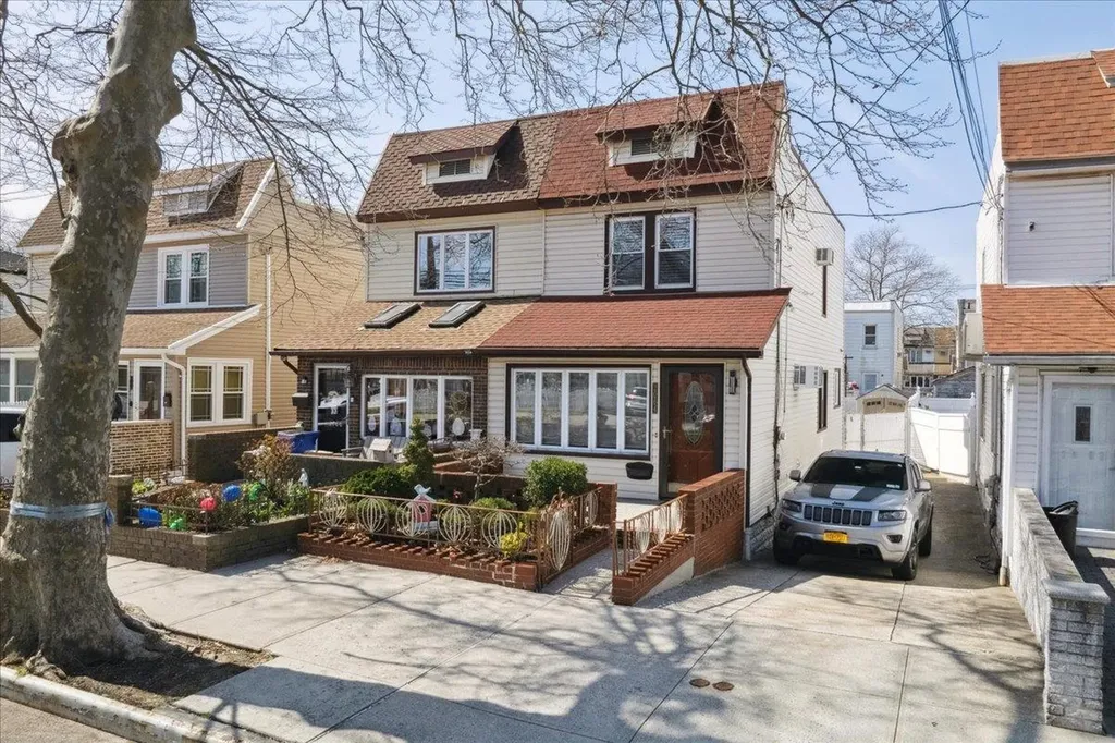 2064 E 73rd Street Brooklyn NY 11234