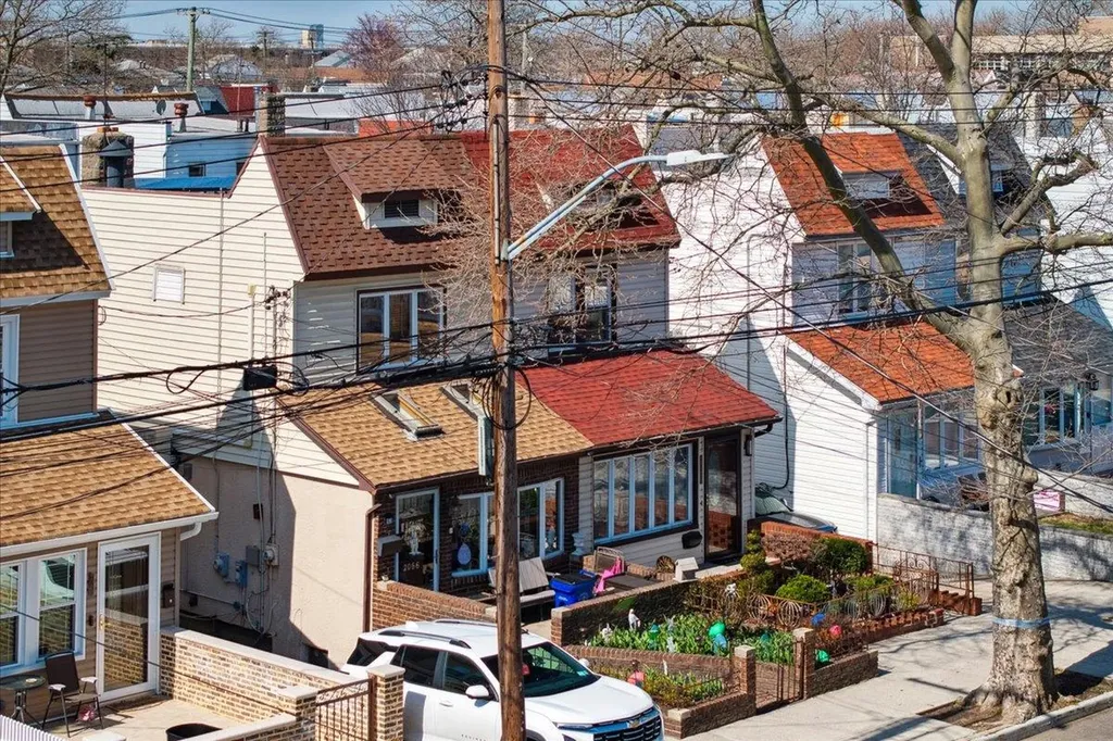 2064 E 73rd Street Brooklyn NY 11234