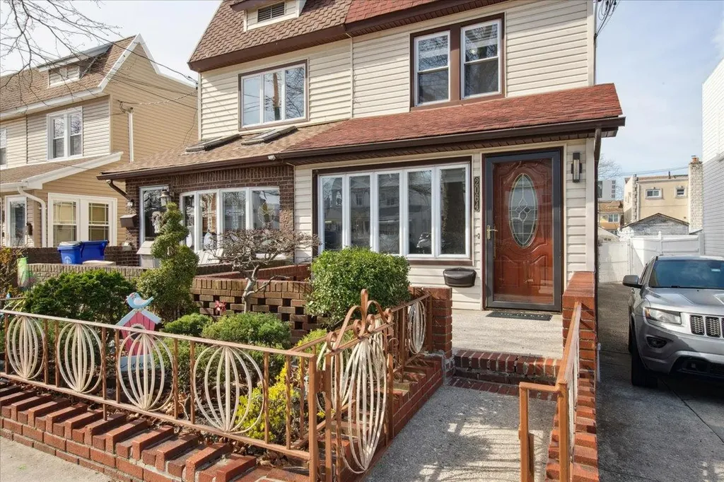 2064 E 73rd Street Brooklyn NY 11234