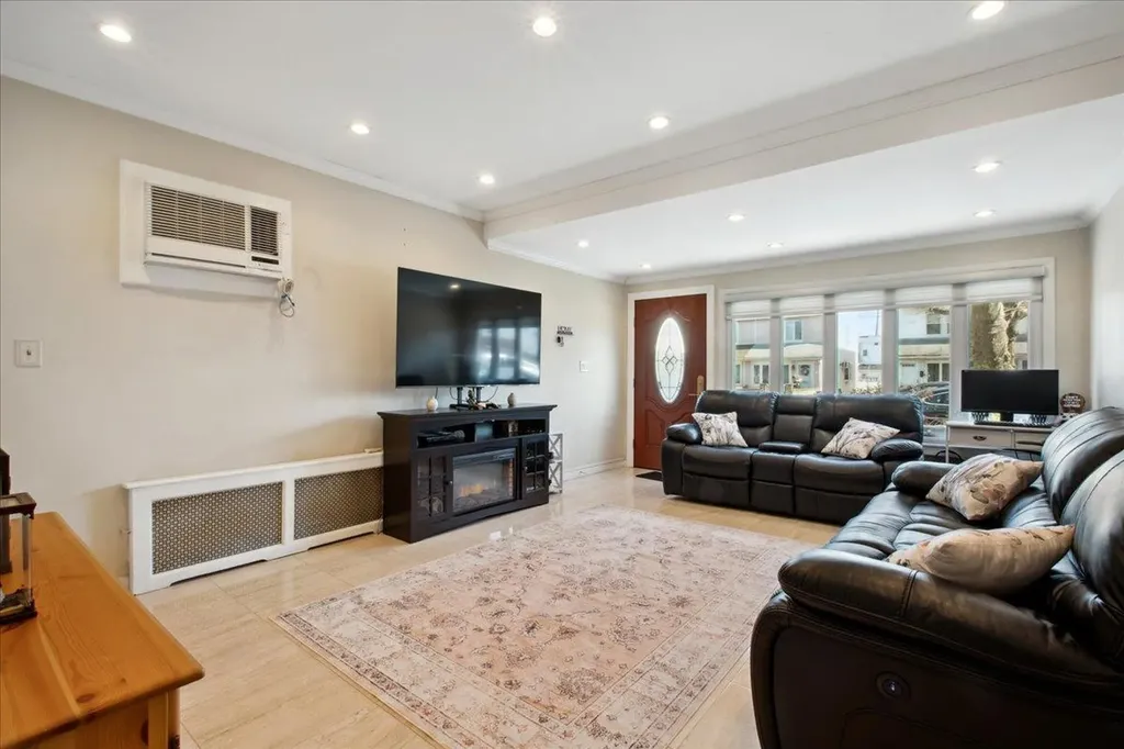 2064 E 73rd Street Brooklyn NY 11234
