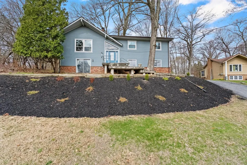 12 Miron Drive Poughkeepsie NY 12603