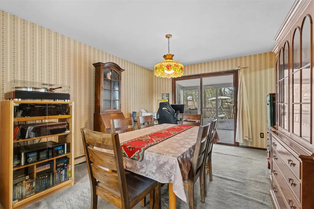 12 Miron Drive Poughkeepsie NY 12603