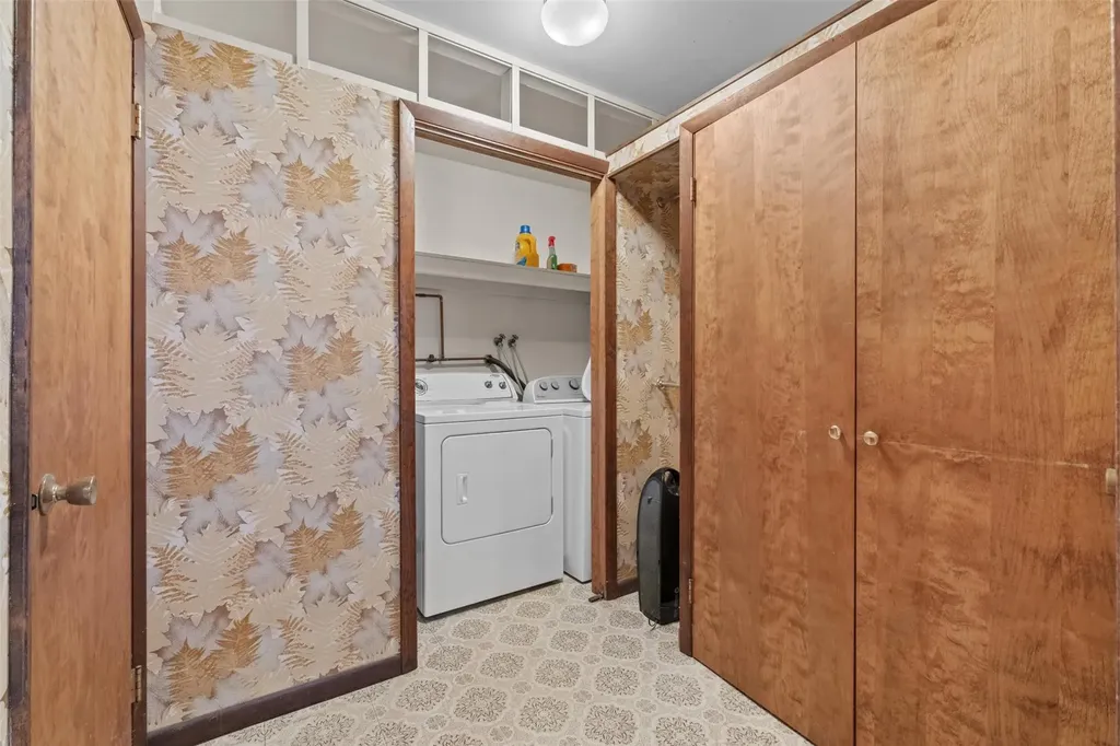 12 Miron Drive Poughkeepsie NY 12603