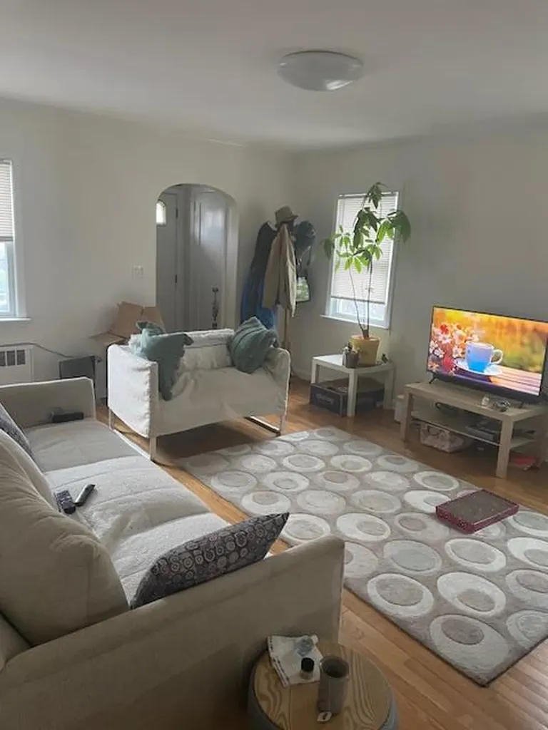 326 E Penn Street Long Beach NY 11561