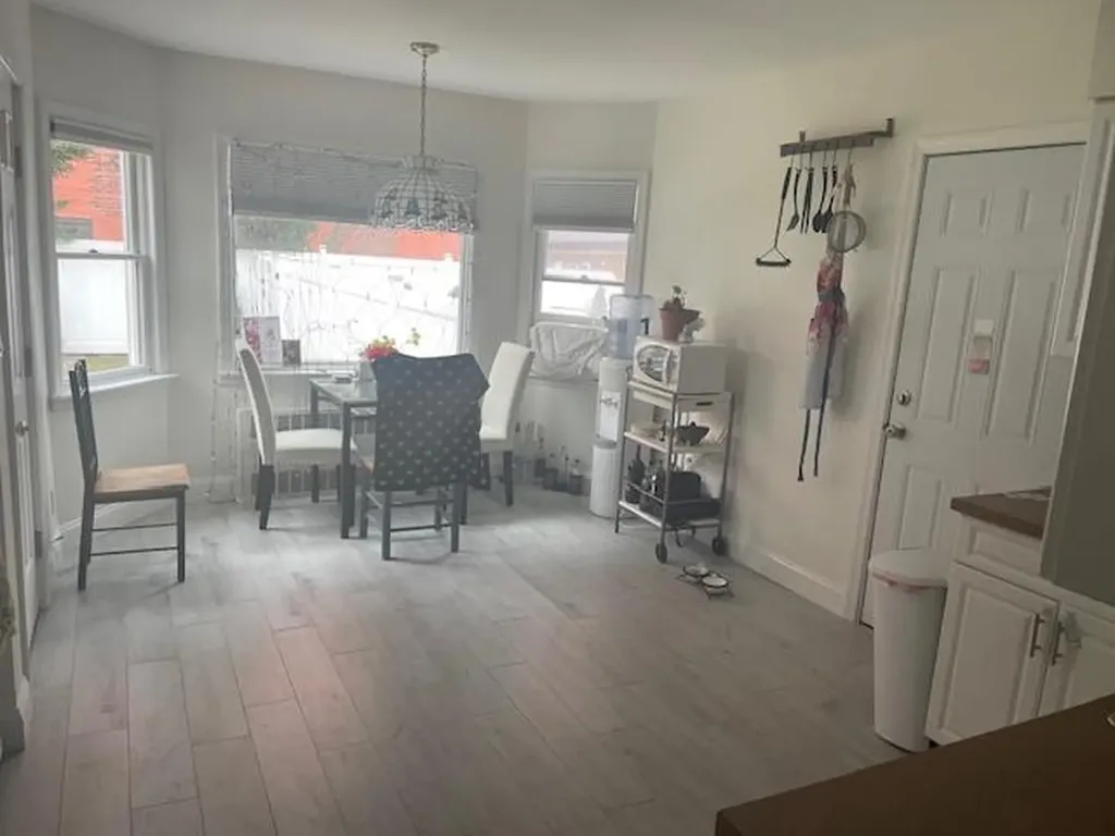 326 E Penn Street Long Beach NY 11561