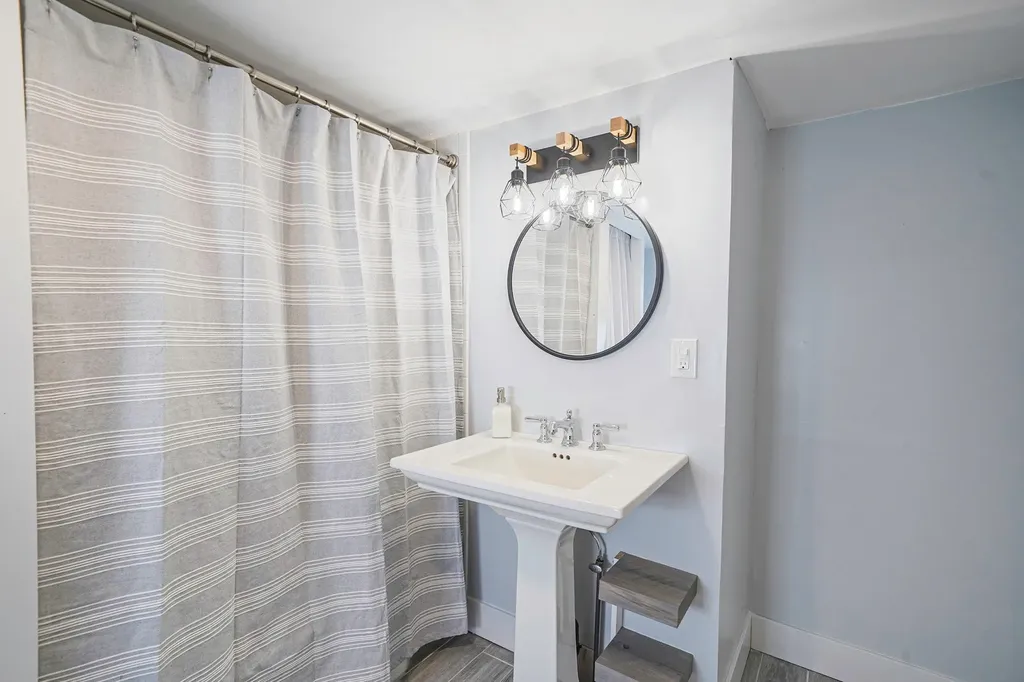 267 Smith Avenue Islip NY 11751
