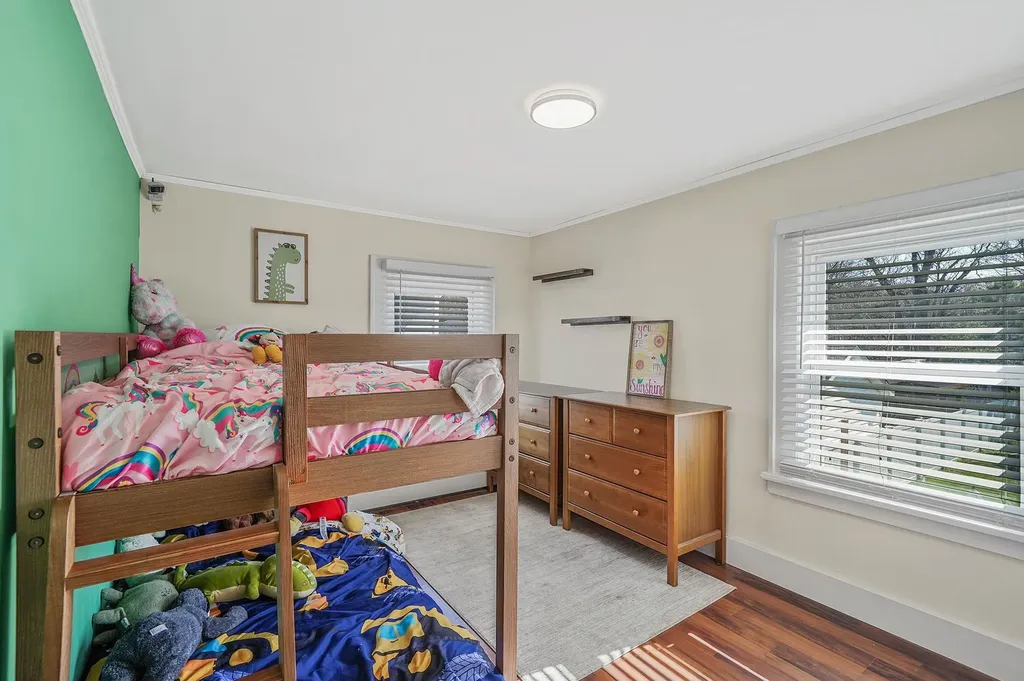 267 Smith Avenue Islip NY 11751