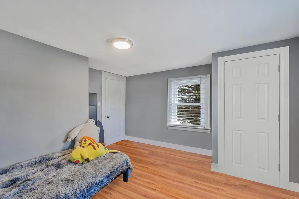 267 Smith Avenue Islip NY 11751