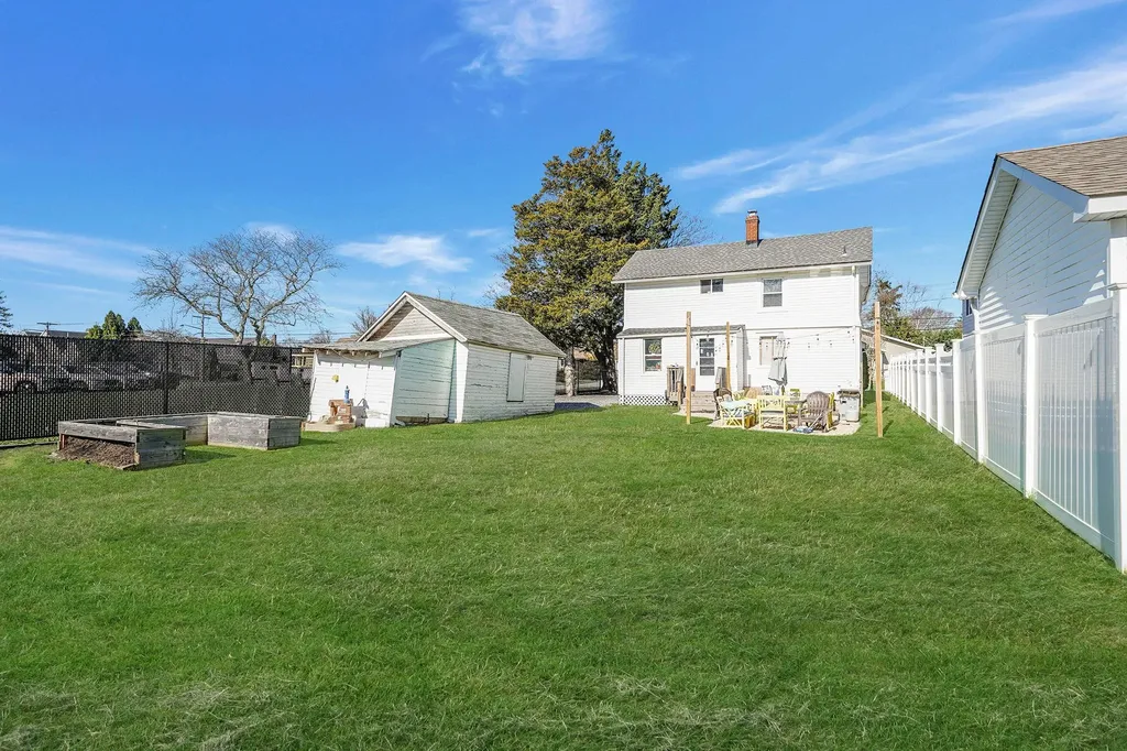 267 Smith Avenue Islip NY 11751