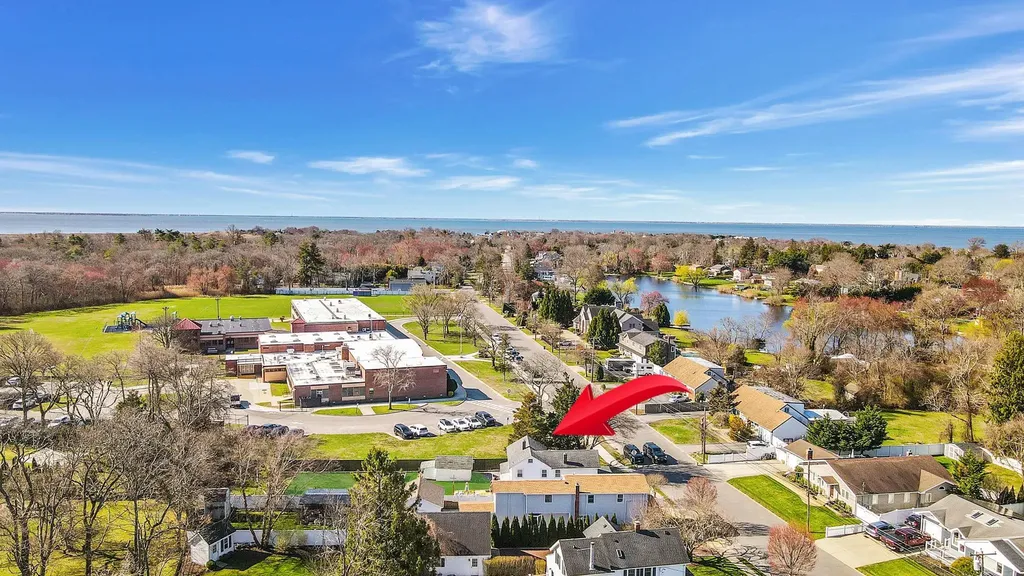 267 Smith Avenue Islip NY 11751