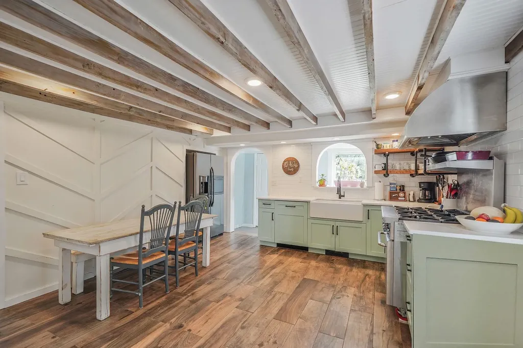 267 Smith Avenue Islip NY 11751