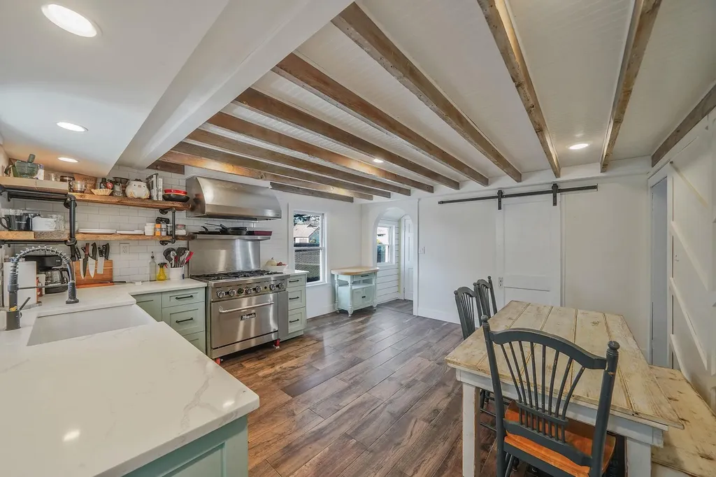 267 Smith Avenue Islip NY 11751