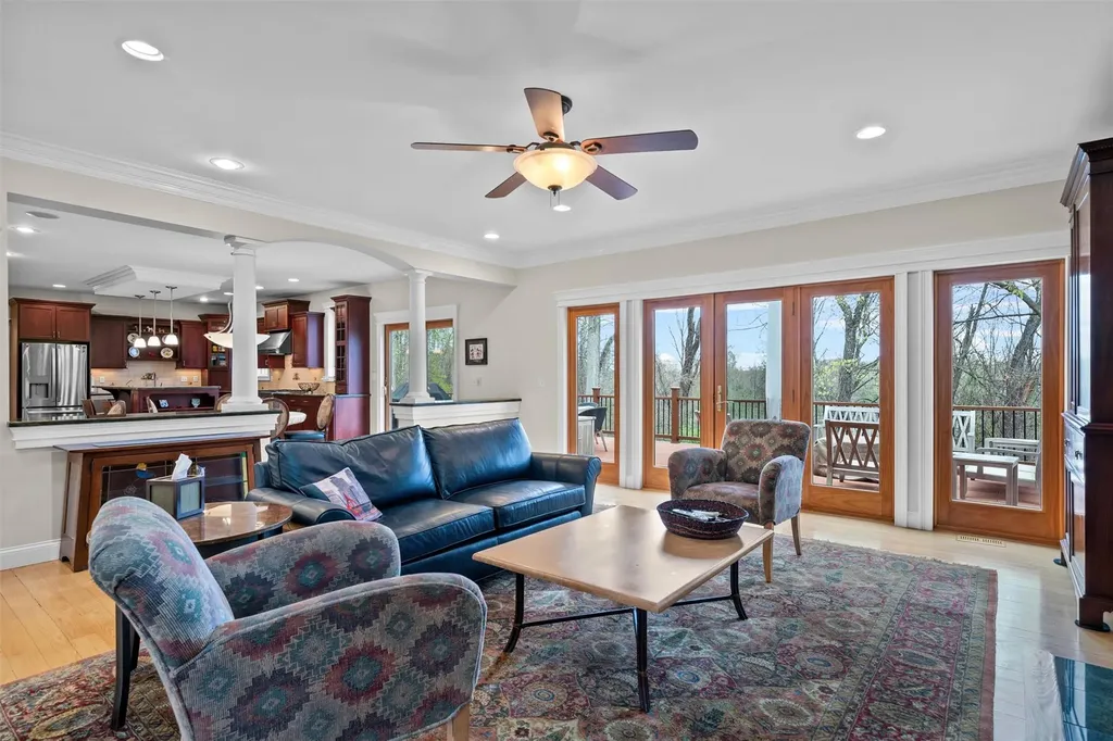 14 Warwick Lake Parkway Warwick NY 10990