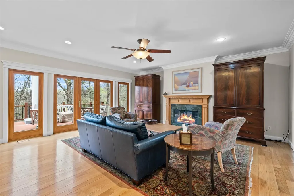 14 Warwick Lake Parkway Warwick NY 10990