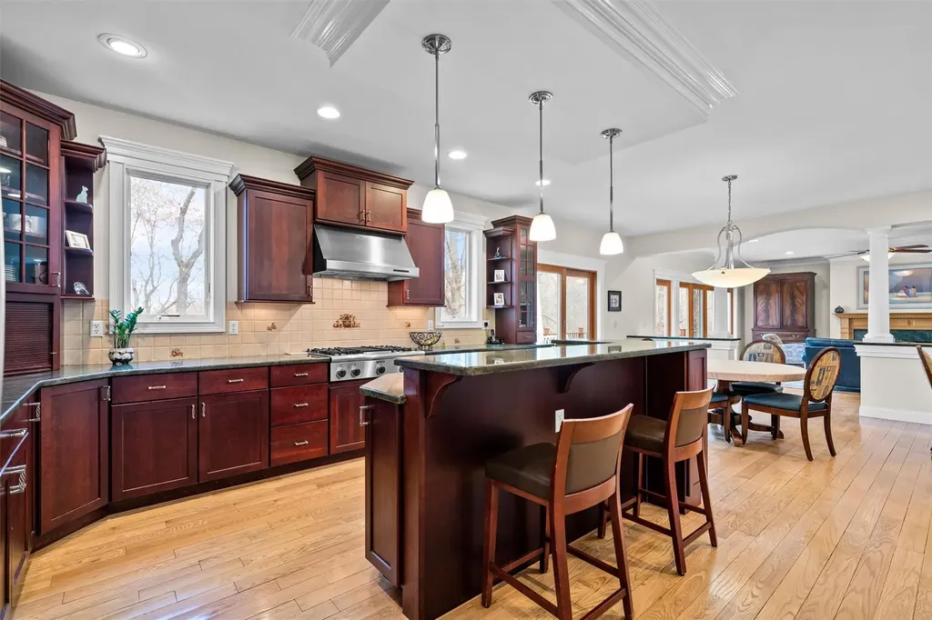 14 Warwick Lake Parkway Warwick NY 10990